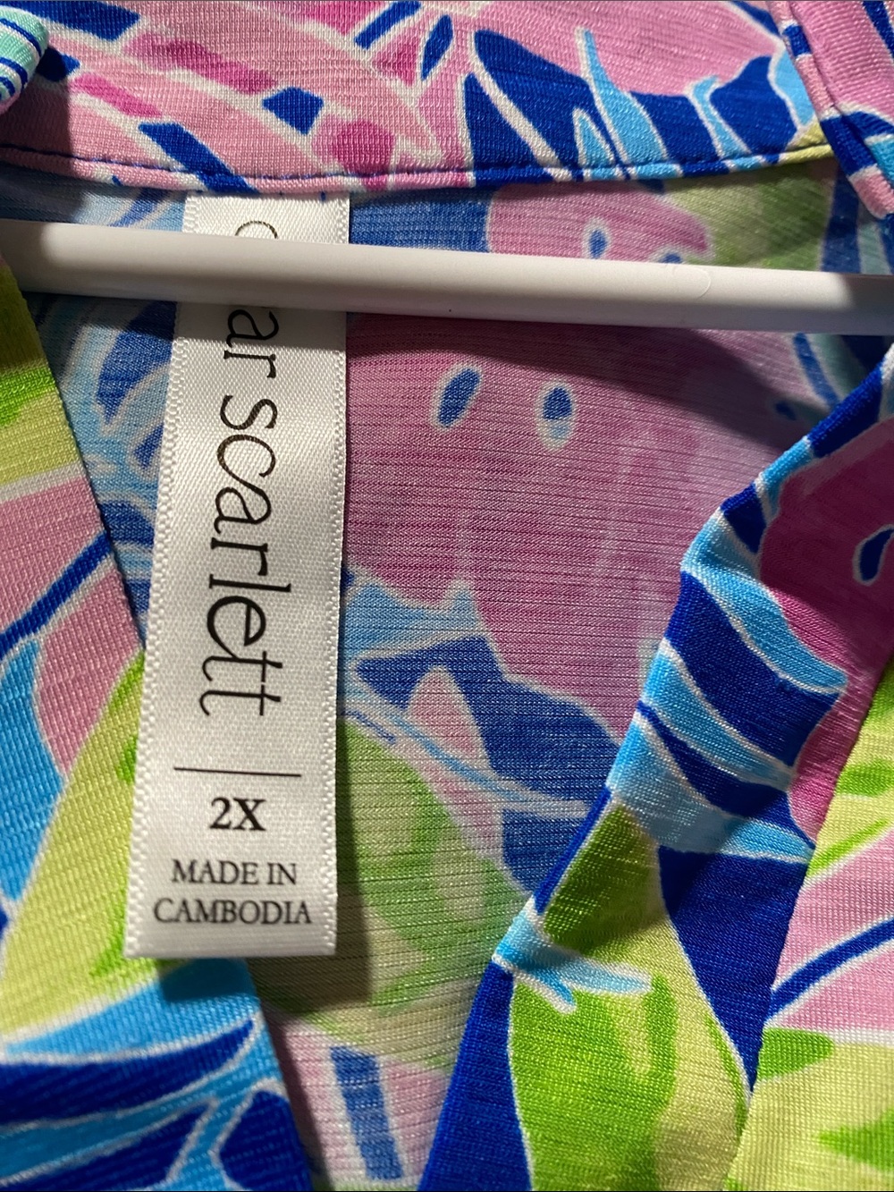 Scarlett Floral Sleeveless Shift Dress in Blue, Pink, Green - Picture 2 of 2